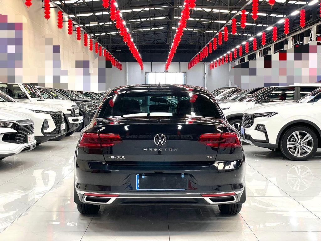 Volkswagen Magotan 2023 Модель 2-миллионная юбилейная серия 280TSI DSG Comfort - Huishida Trading