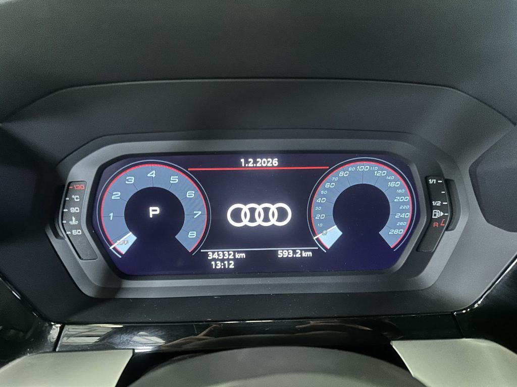 Audi A3 A3L Limousine 2021 года 35 TFSI Sportline - Huishida Trading