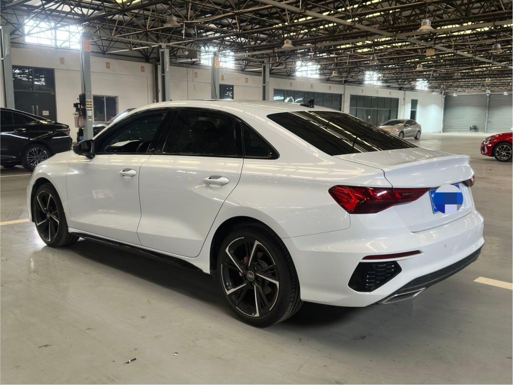 Audi A3 A3L Limousine 2021 года 35 TFSI Sportline - Huishida Trading