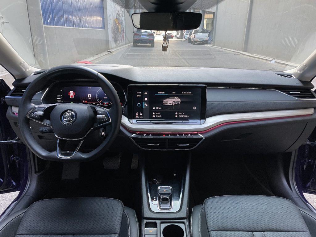 Škoda Octavia 2021 TSI280 DSG Smart Drive Premium Edition - Huishida Trading