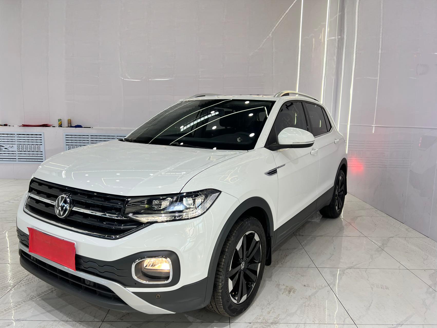 2021 Volkswagen Tacqua 1.5L Automatic Smart Connect Edition