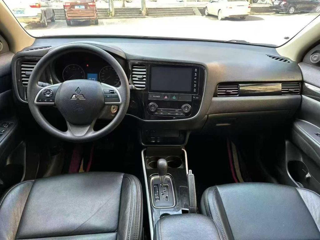 Mitsubishi Outlander 2021 года 2,0 л Передний привод Комфорт Эдишн 5-местный - Huishida Trading