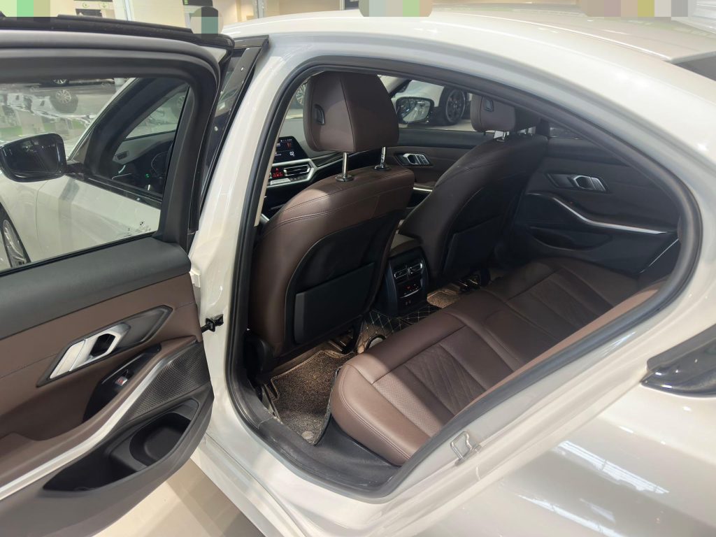 BMW 3 серии 2022 320i Sport Line - Huishida Trading