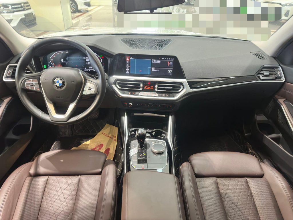 BMW 3 серии 2022 320i Sport Line - Huishida Trading
