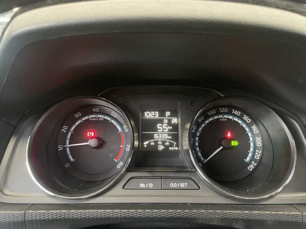 Škoda Kamiq 2022 года 1,5 л Автоматическая коробка передач Comfort Edition - Huishida Trading