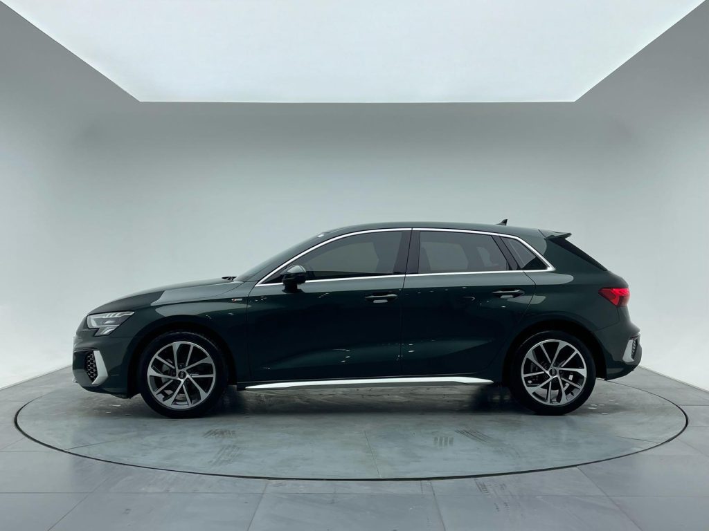 Audi A3 2023 Sportback 35 TFSI Progressive Sport - Huishida Trading