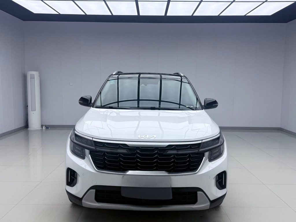 Kia Seltos 2023 1,5 л CVT Luxury Edition - Huishida Trading
