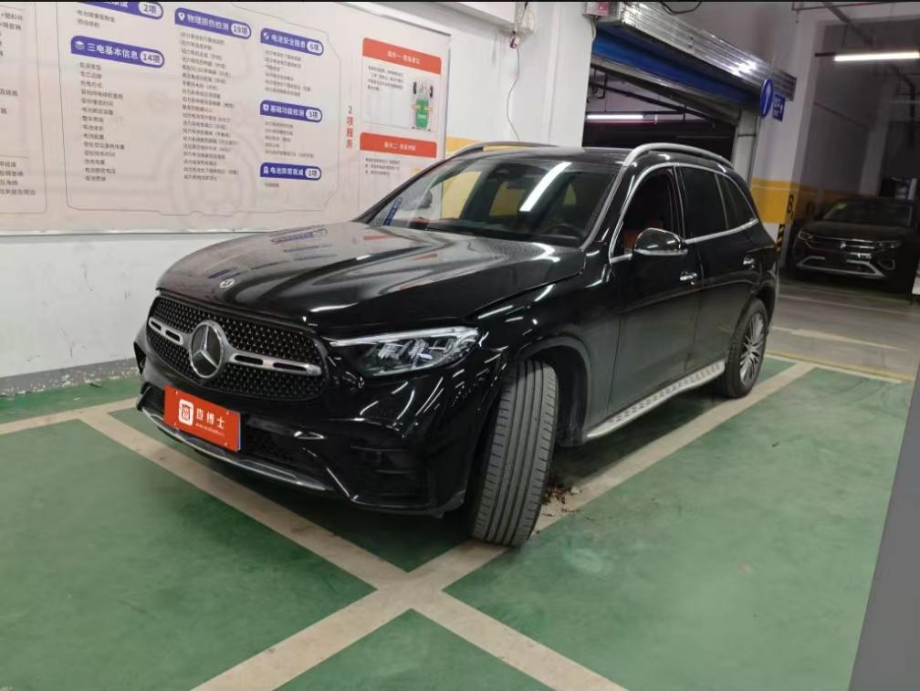 Mercedes-Benz GLC  Черный  2024 модельный год  GLC 300 L 4MATIC Sport Edition  5-местный