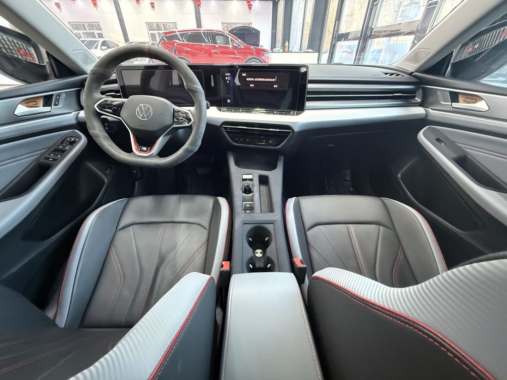 Volkswagen LAMANDO L 2022 280TSI Cool Edition - Huishida Trading