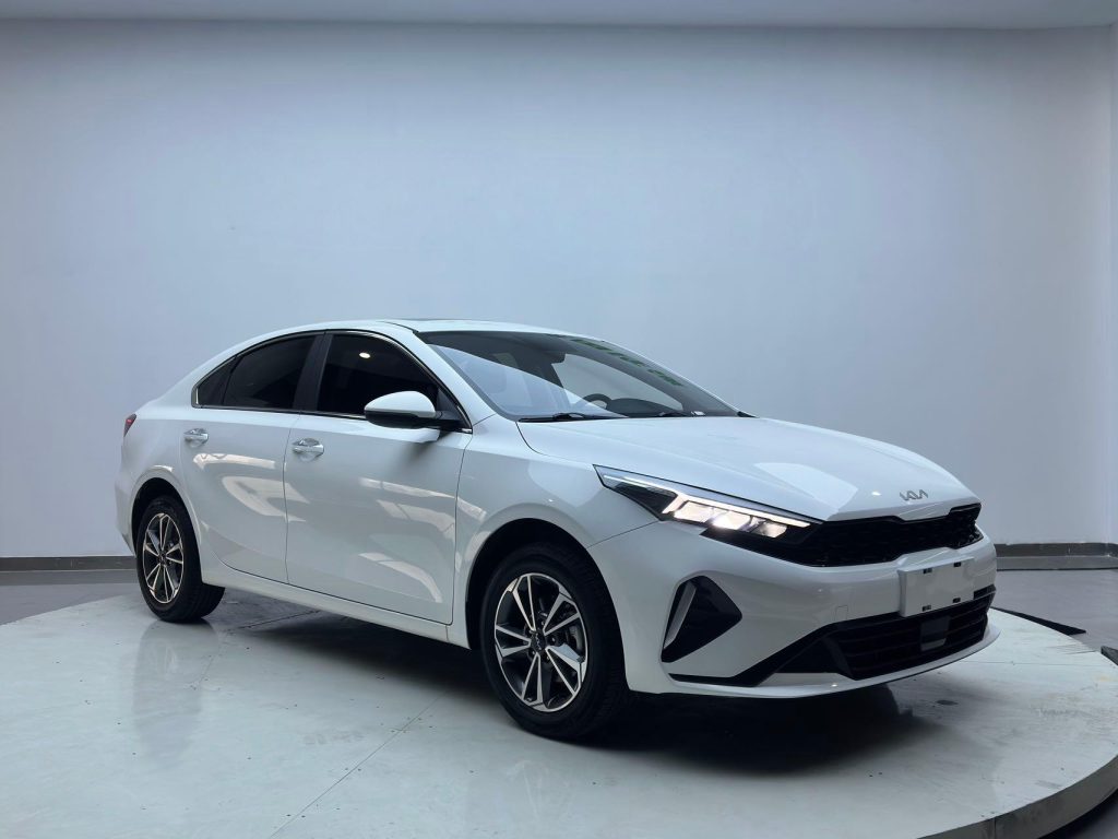 Kia K3 2023 1.5L CVT Luxury Edition - Huishida Trading