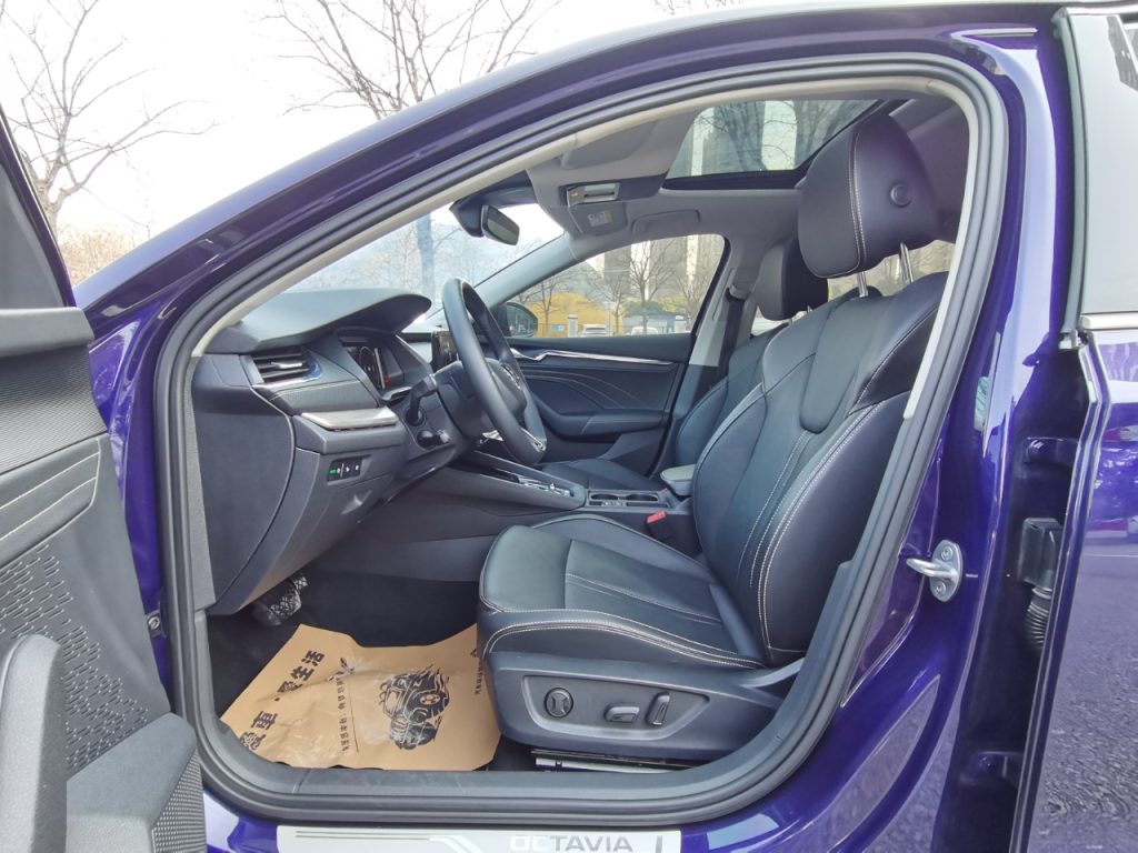 Škoda Octavia 2021 PRO TSI280 DSG Prestige Edition - Huishida Trading