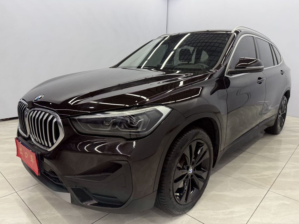 BMW X1 Черный 2021 модельного года Обновленный sDrive20Li Sport Line - Huishida Trading