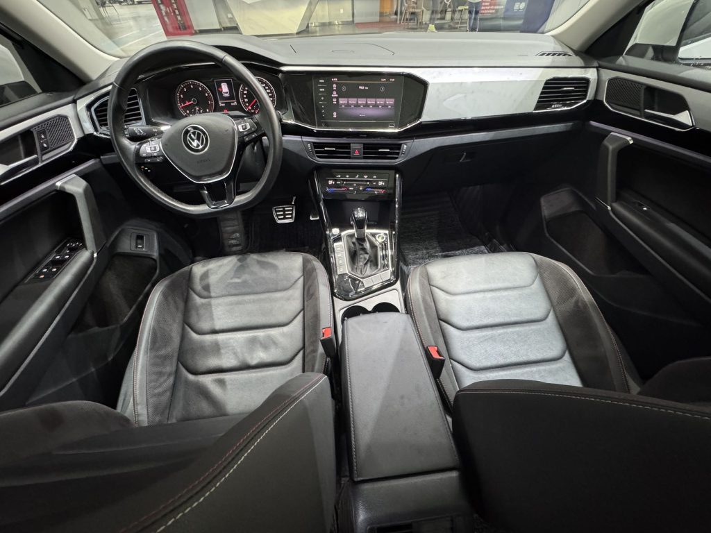 Volkswagen TAYRON 2022 280TSI Передний привод Luxury Smart Connect Edition - Huishida Trading