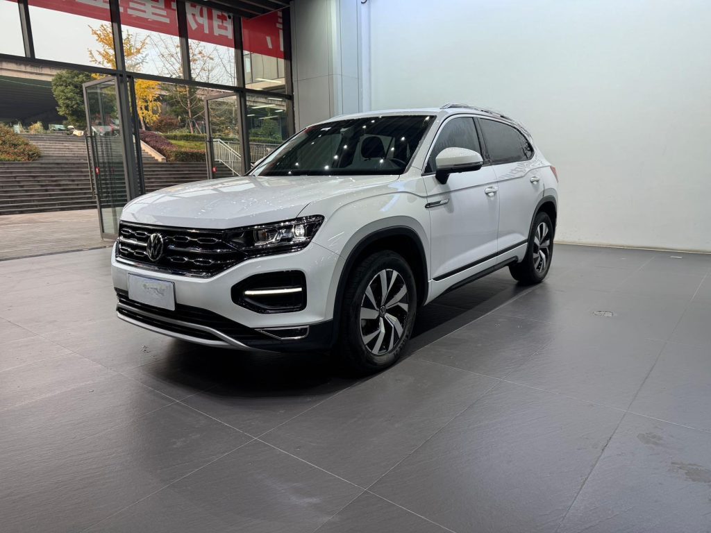 Volkswagen TAYRON 2022 280TSI Передний привод Luxury Smart Connect Edition - Huishida Trading