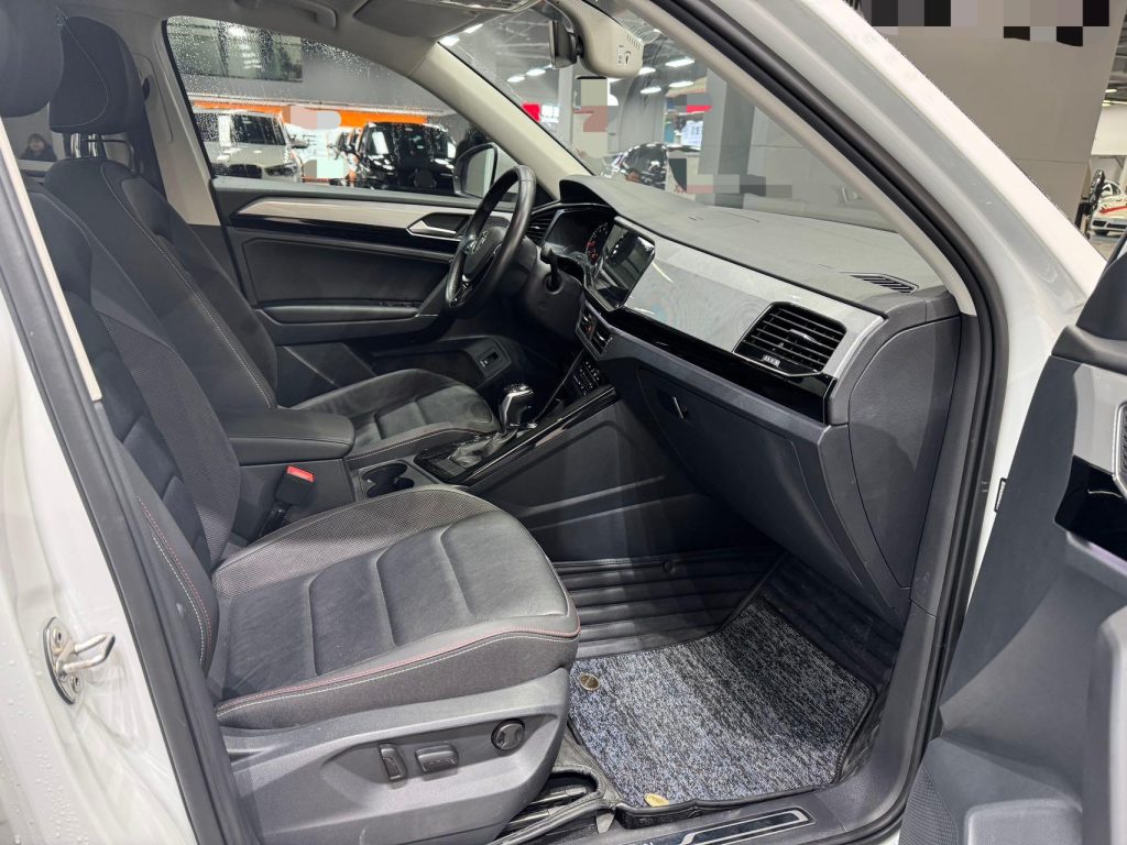 Volkswagen TAYRON 2022 280TSI Передний привод Luxury Smart Connect Edition - Huishida Trading