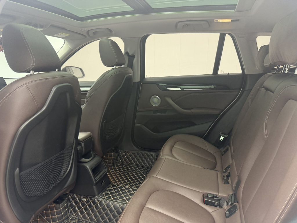 BMW X1 2022 sDrive20Li Fashion Edition - Huishida Trading