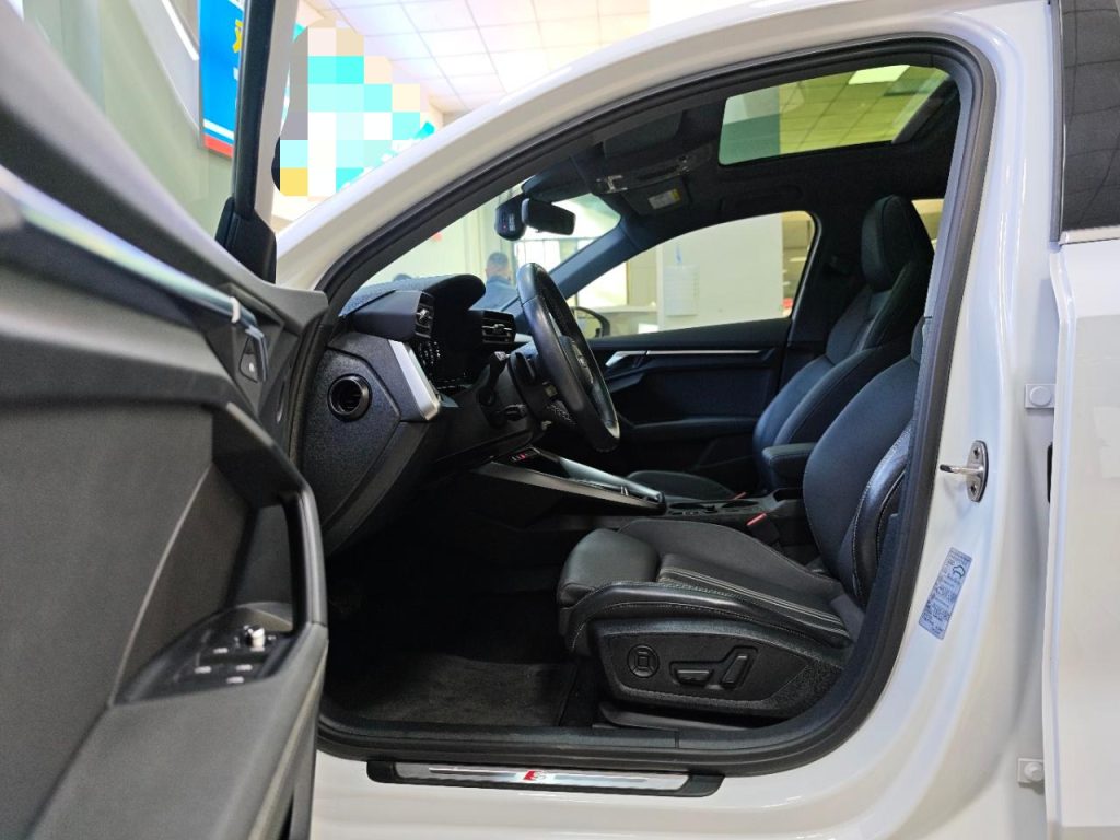 2022 Audi A3L Limousine 35 TFSI Sportline - Huishida Trading