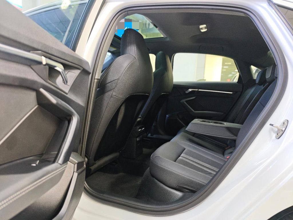 2022 Audi A3L Limousine 35 TFSI Sportline - Huishida Trading