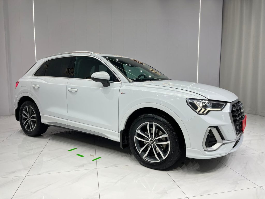 Audi Q3 2021 года 35 TFSI Sportline - Huishida Trading
