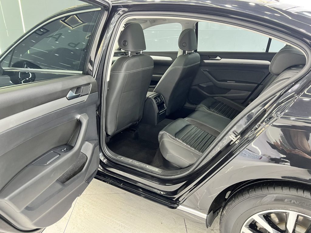 2020 Volkswagen Magotan 280TSI DSG Comfort Edition - Huishida Trading