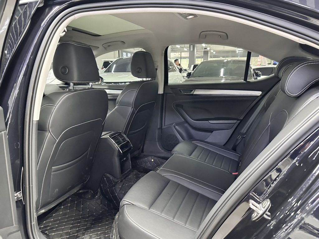 2024 Skoda Superb 280 Prestige - Huishida Trading