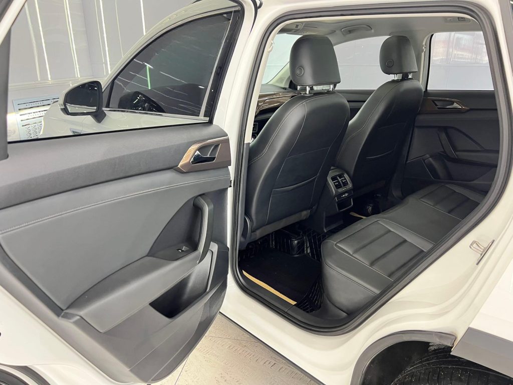 2022 Volkswagen THARU 280TSI Передний привод Luxury Edition - Huishida Trading