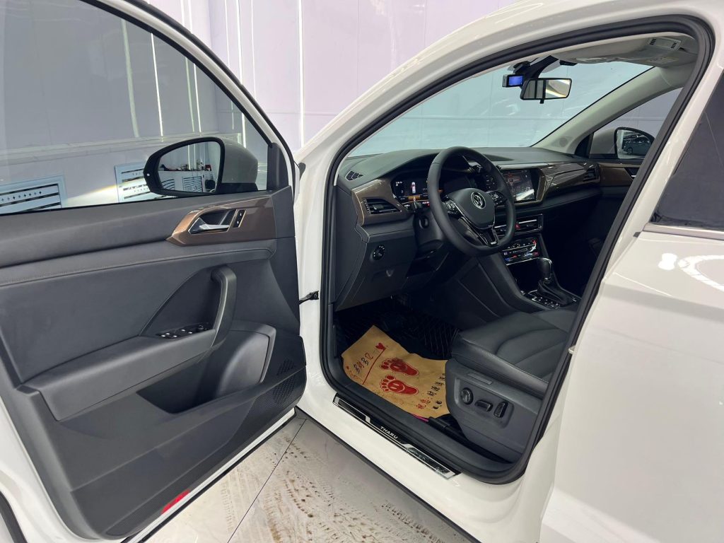2022 Volkswagen THARU 280TSI Передний привод Luxury Edition - Huishida Trading