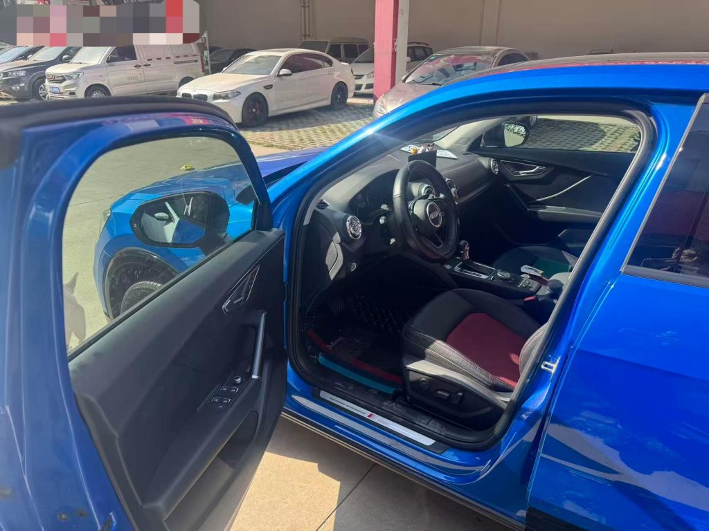 Audi Q2L 2021 года 35 TFSI Sporty Style - Huishida Trading