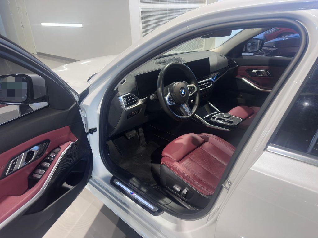 BMW 3 серии 2023 320Li M Sport Package - Huishida Trading