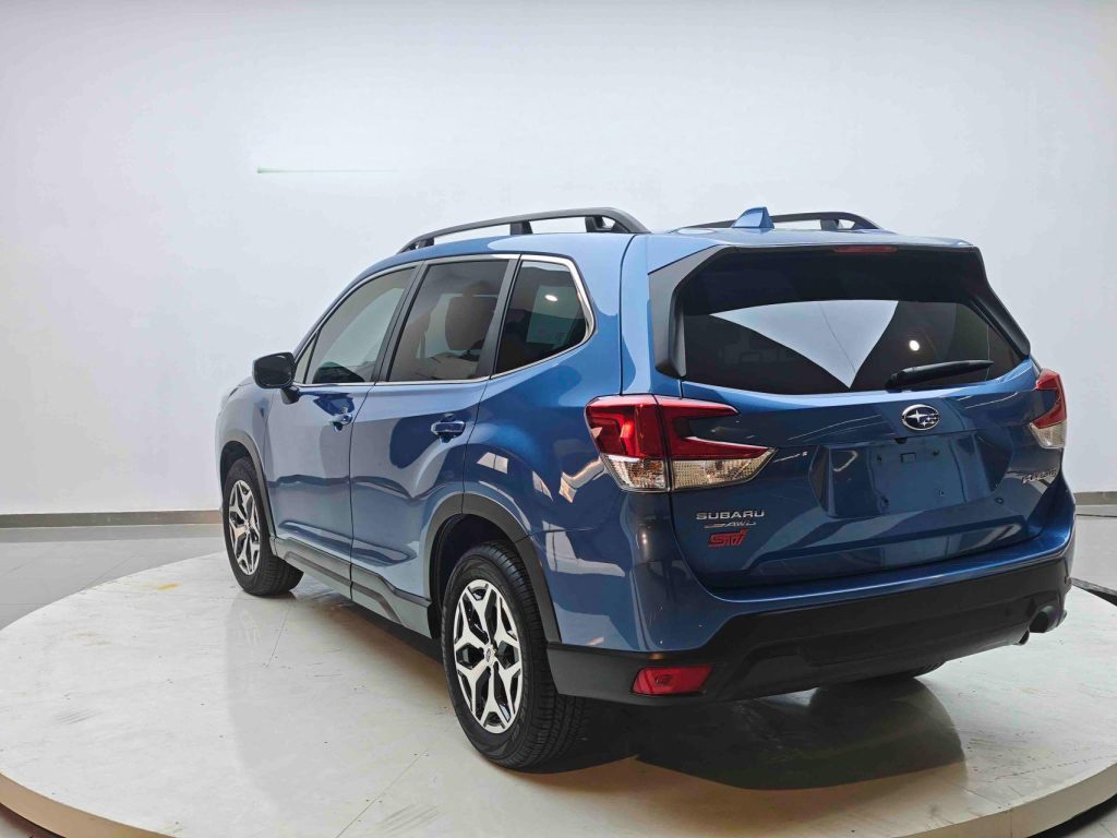 Subaru Forester 2022 года 2.0i AWD Luxury Edition EyeSight - Huishida Trading
