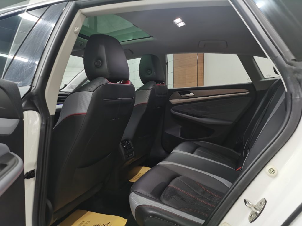 Модель 2022 LAMANDO L 280TSI DSG Cool Edition - Huishida Trading