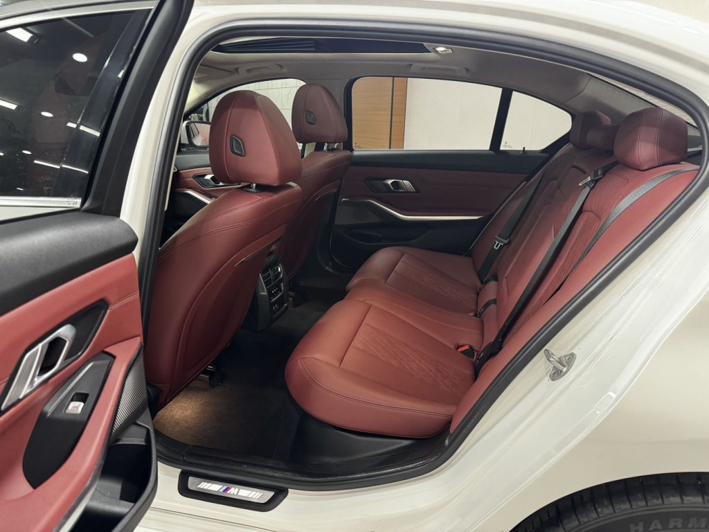 2023 BMW 3 Series 320Li M Sport Package - Huishida Trading