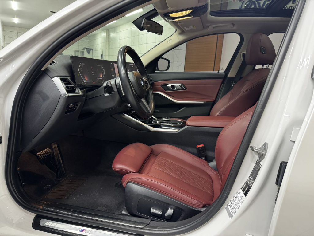 2023 BMW 3 Series 320Li M Sport Package - Huishida Trading