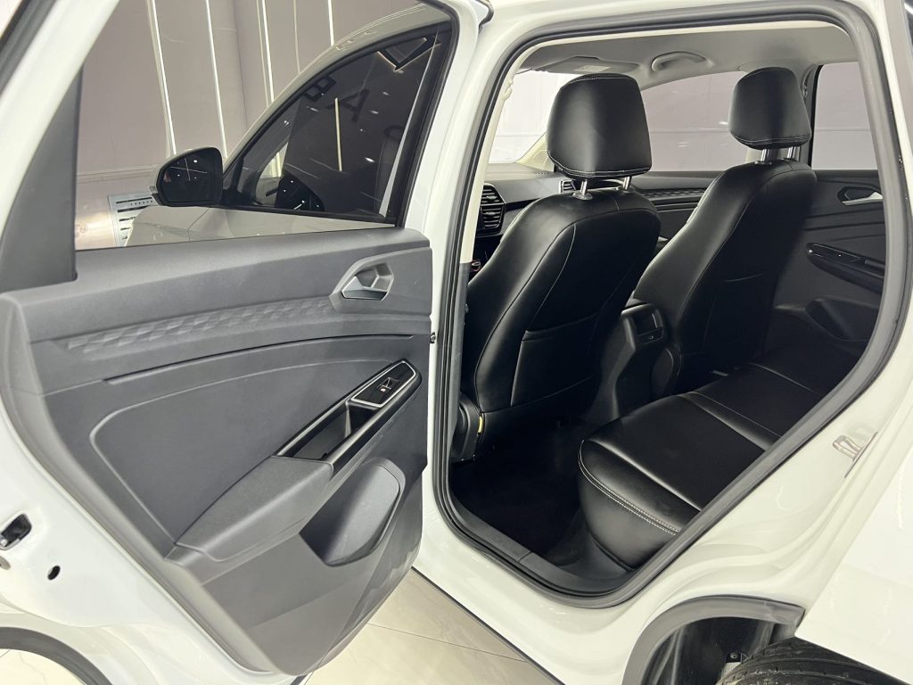 Модель 2023 Jetta VS5 280TSI Автоматическая коробка передач Progressive Edition - Huishida Trading