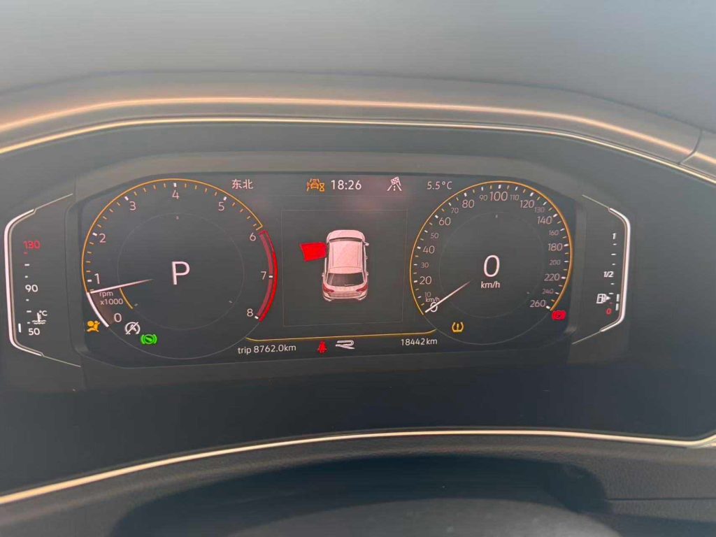 Volkswagen T-ROC 2022 года 280TSI DSG Передний привод R-Line Pro PLUS - Huishida Trading