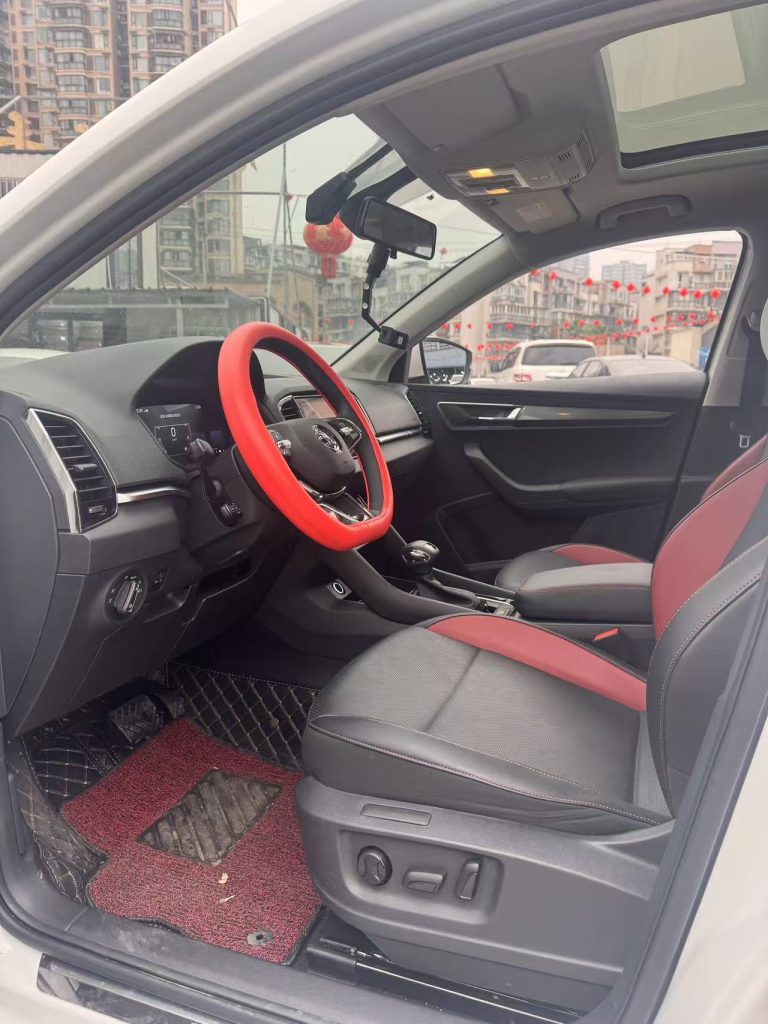 Karoq 2025 Model TSI280 Luxury Edition - Huishida Trading