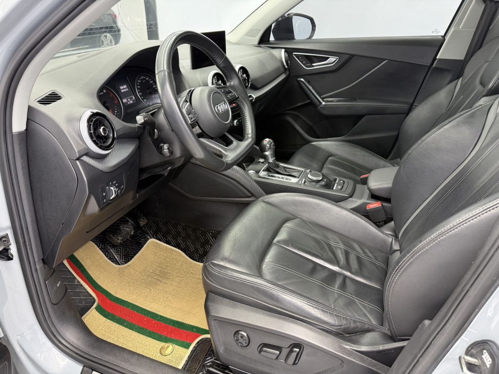 Audi Q2L 2022 года 35 TFSI Sportline National VI - Huishida Trading