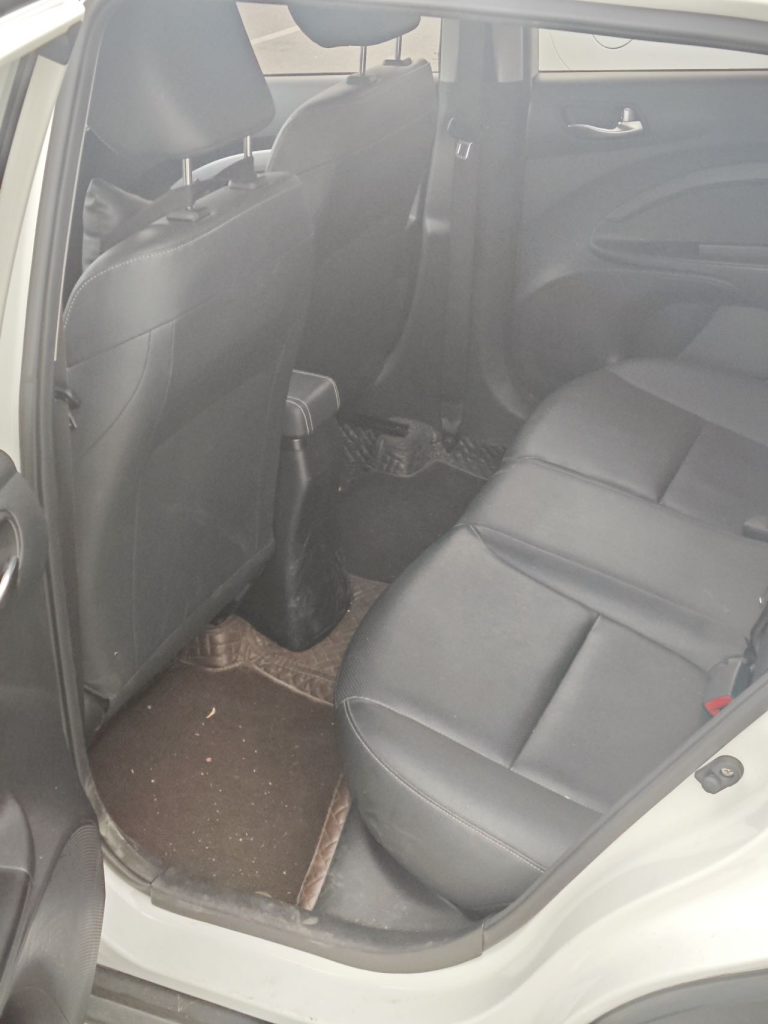 KX1 (Stonic）2021 Модель 1.4L Automatic Fun Edition - Huishida Trading