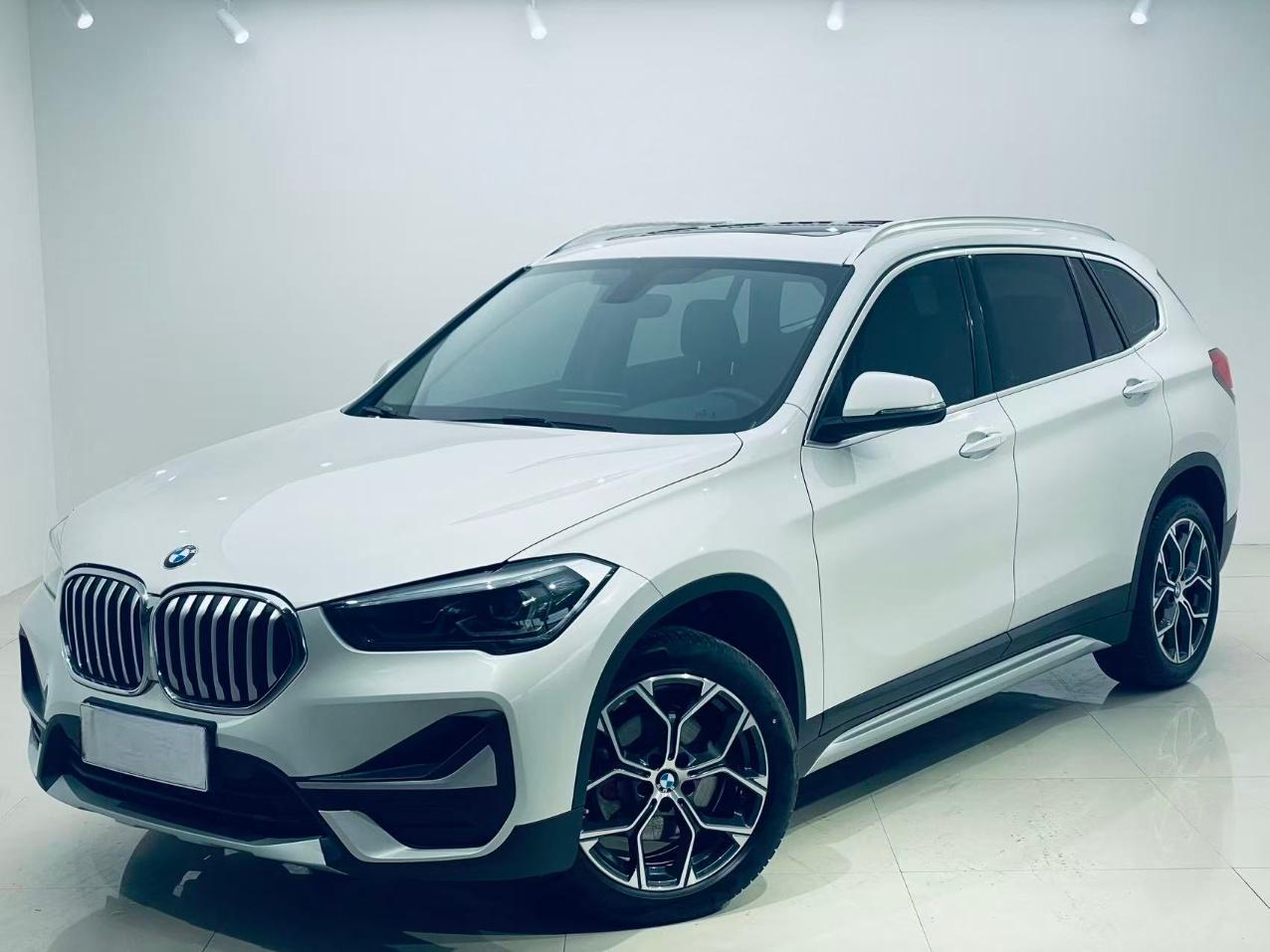 2022 BMW X1  sDrive20Li Fashion Edition
