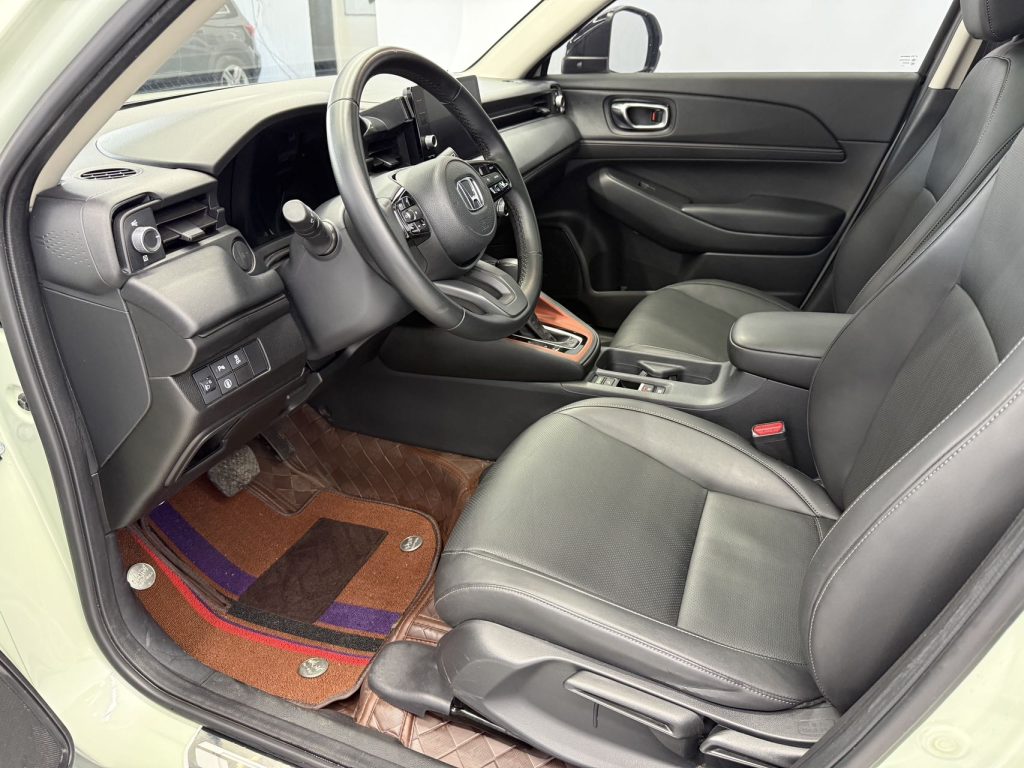 Honda Vezel 2023 1.5L CVT Luxury Edition - Huishida Trading