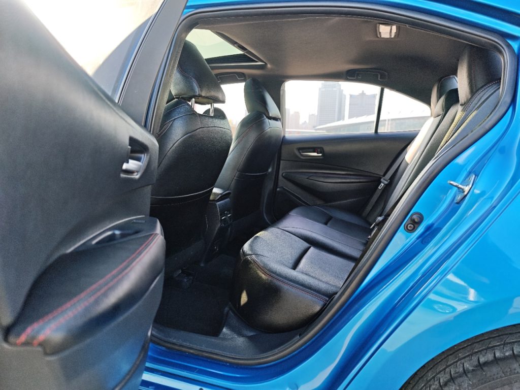 Toyota Levin 2021 года 185T CVT Luxury Edition - Huishida Trading