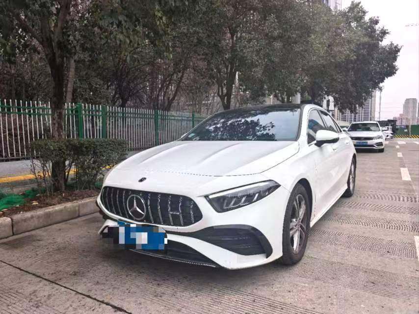 Mercedes-Benz A-Class  2023 A 180 L