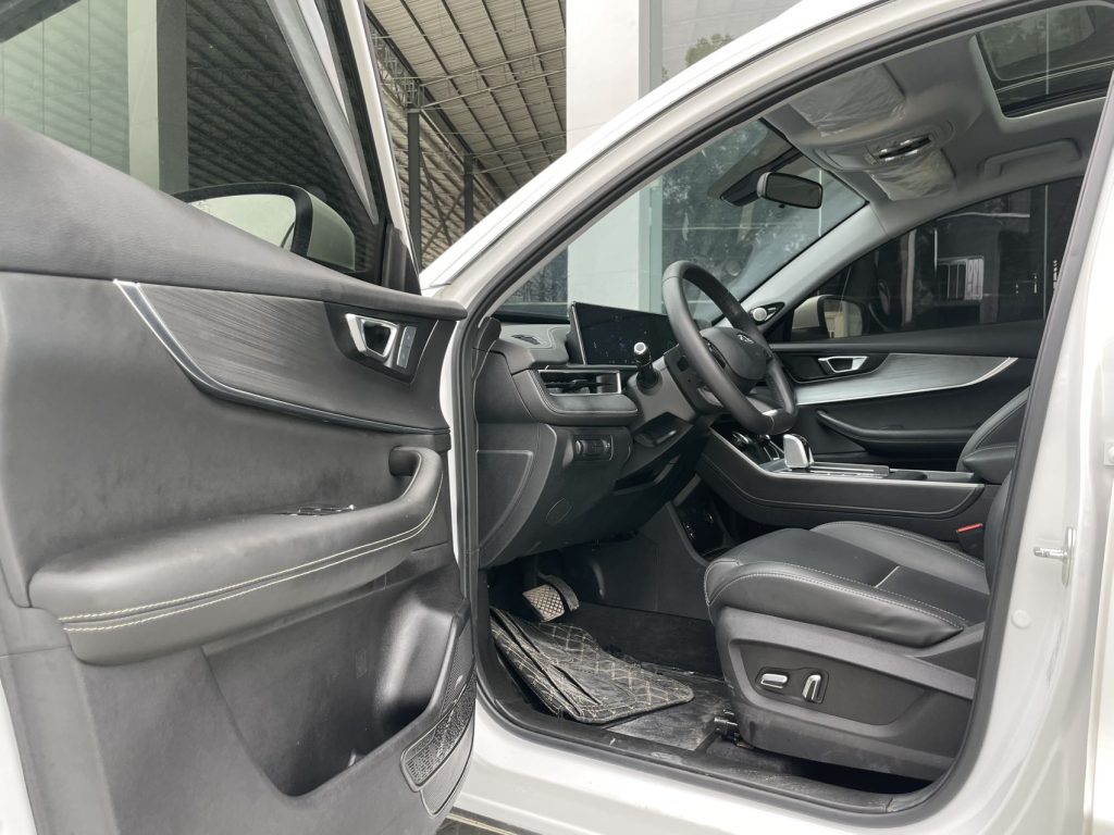 Chery Tiggo 7 PLUS 2021 года 1.5T CVT Premium Edition - Huishida Trading