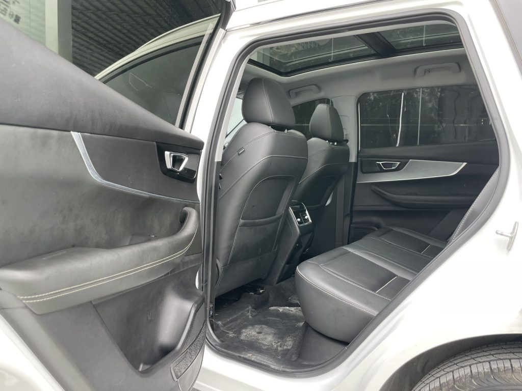 Chery Tiggo 7 PLUS 2021 года 1.5T CVT Premium Edition - Huishida Trading