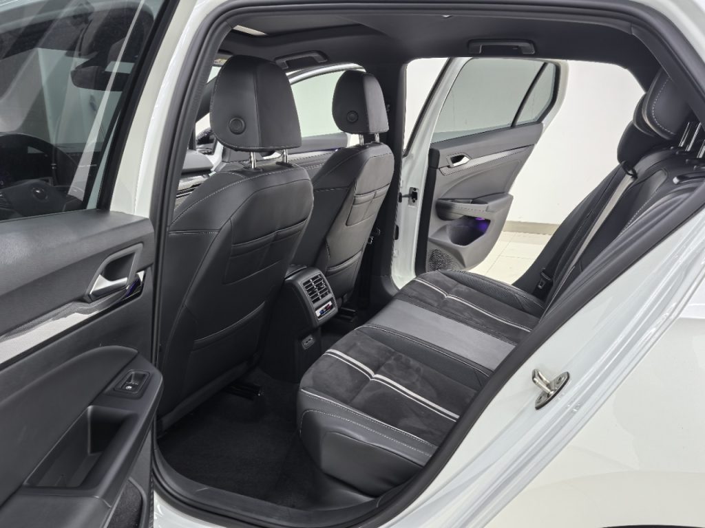 2023 Volkswagen Golf 280TSI DSG R-Line 20th Anniversary Edition - Huishida Trading