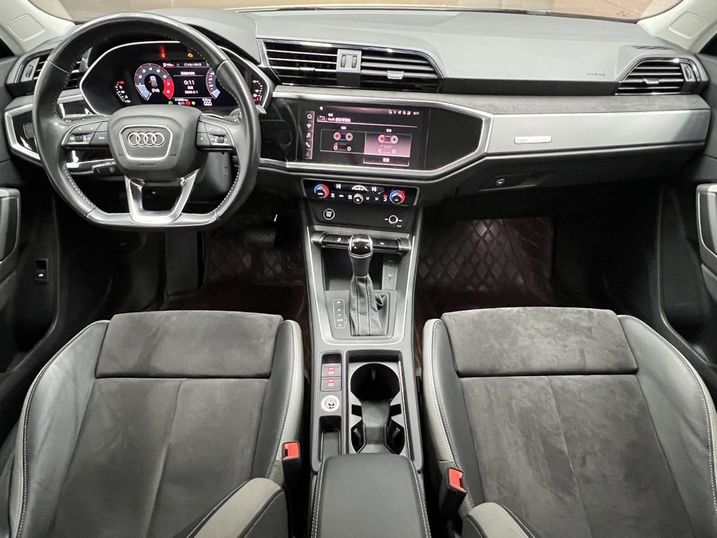 Audi Q3 2022 года 35 TFSI Sportline - Huishida Trading