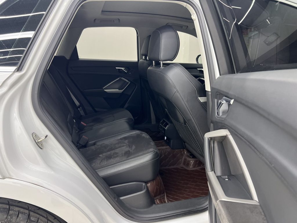 Audi Q3 2022 года 35 TFSI Sportline - Huishida Trading