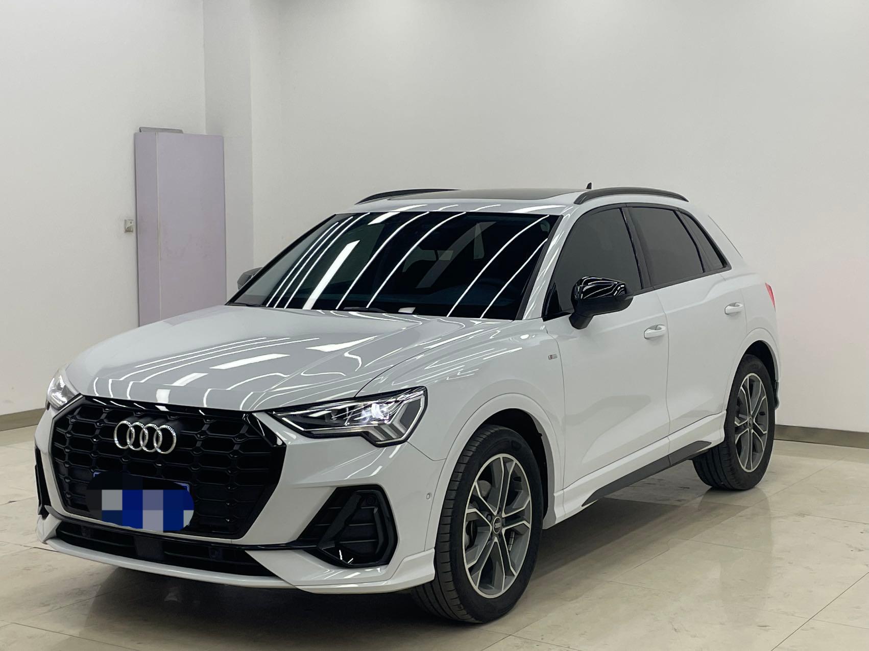 2023 Audi Q3  35TFSI Sportline