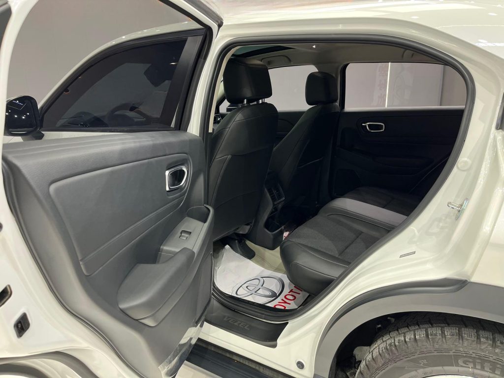 Honda Vezel 2023 года 1,5 л CVT Tech Edition - Huishida Trading