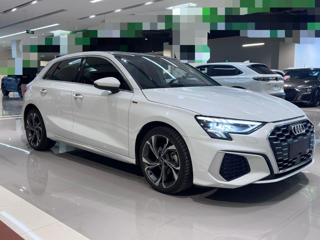 Audi A3 2022 Sportback 35 TFSI Спортивный стиль - Huishida Trading
